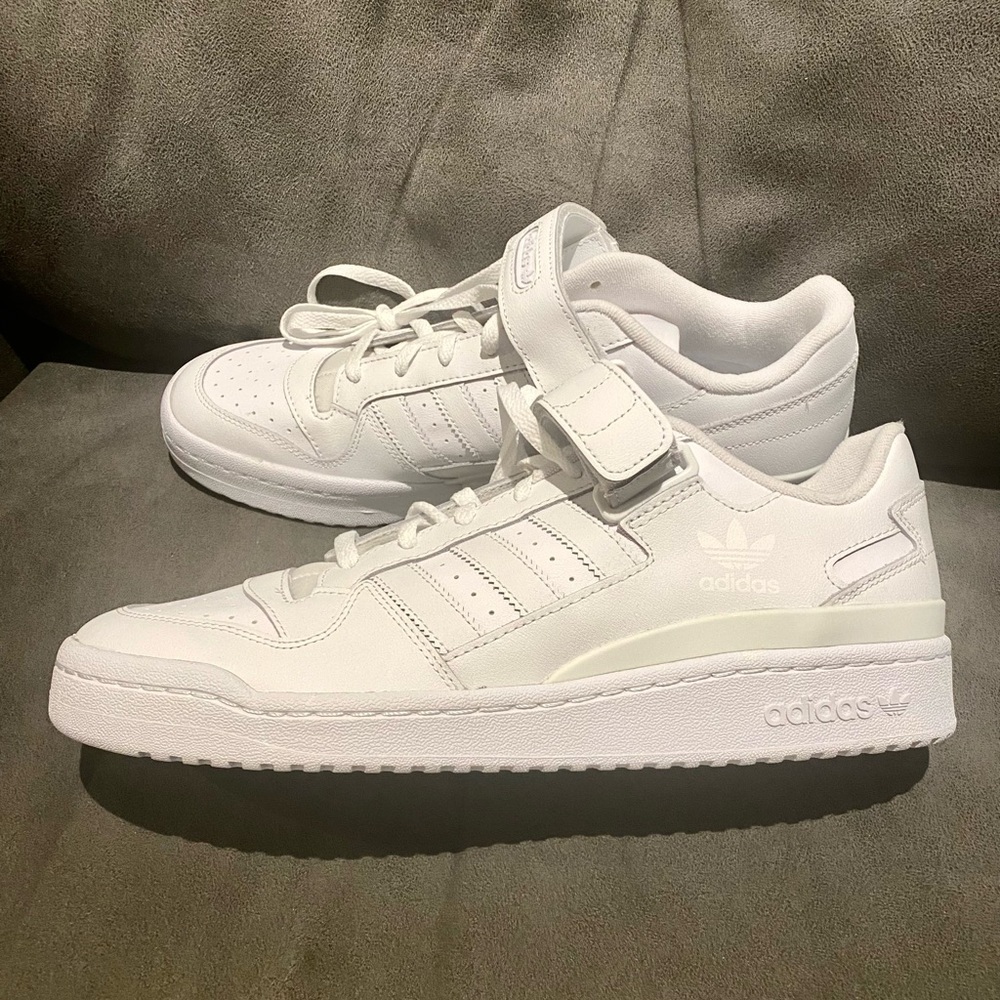 EUC ADIDAS Originals Men’s Forum Low Shoes FY7755 Size 12 TRIPLE WHITE